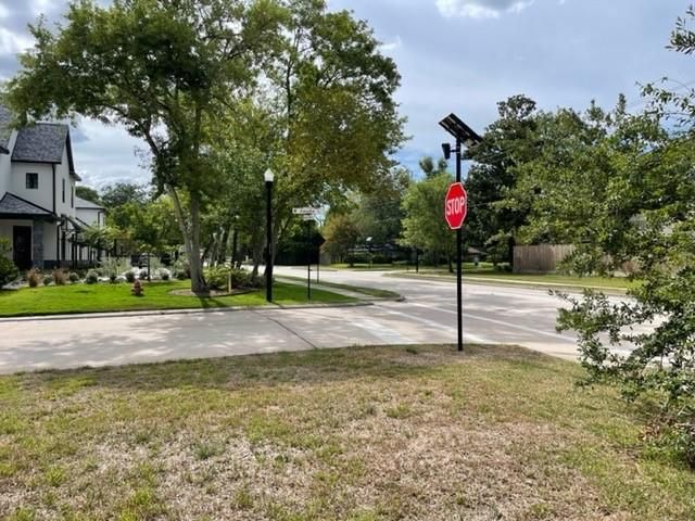 Corner Lot Corner Lot