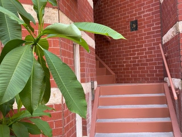 Up a few stairs to your new HOME. Up a few stairs to your new HOME.