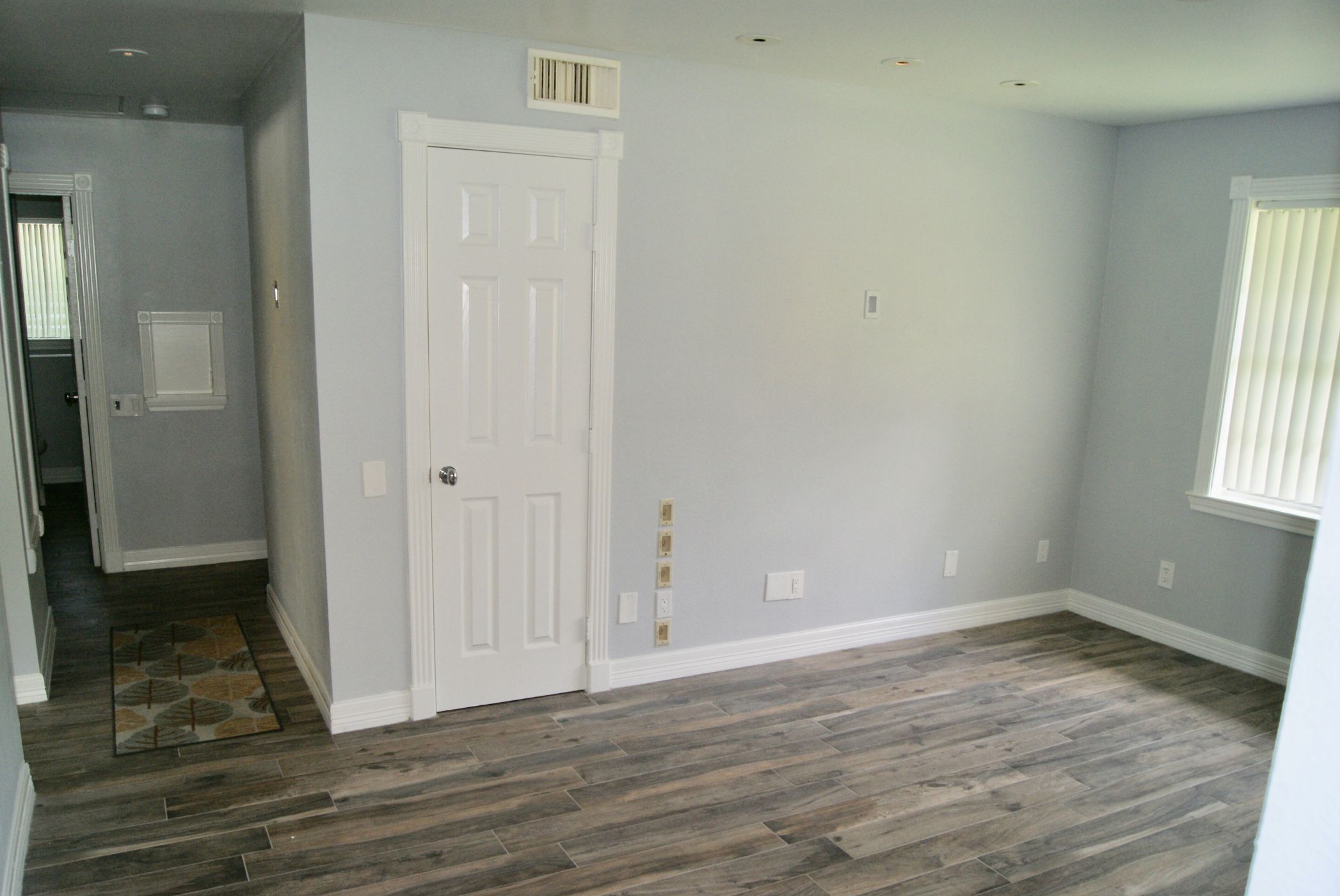 Dining Room or Den Dining Room or Den