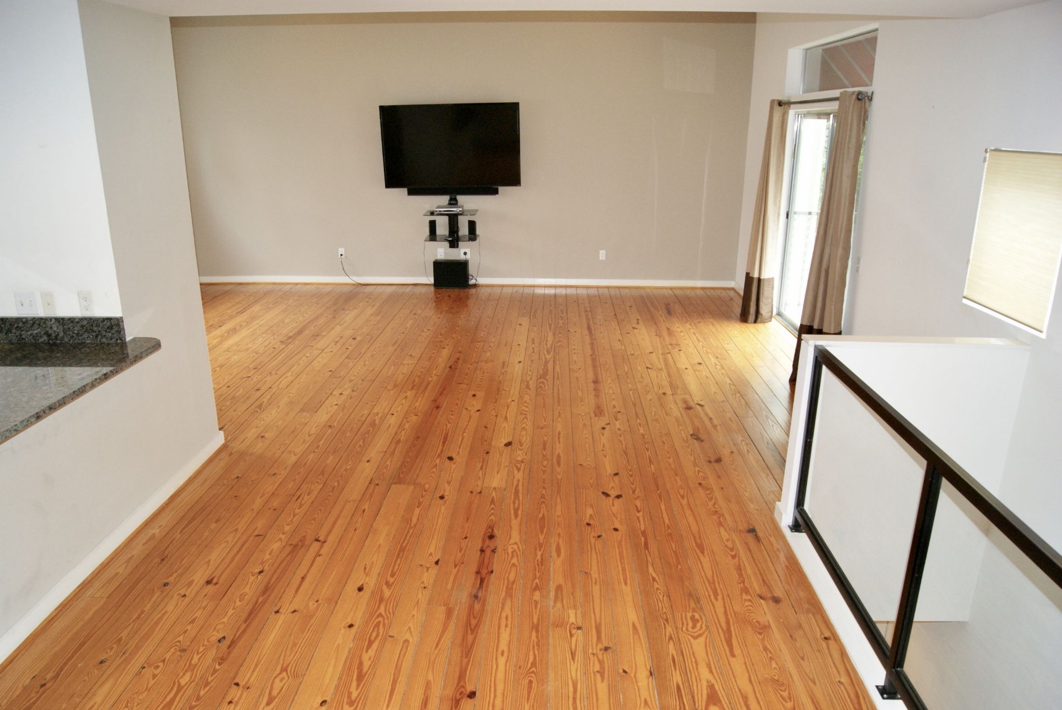 Dining and Family rooms with wood floor Dining and Family rooms with wood floor