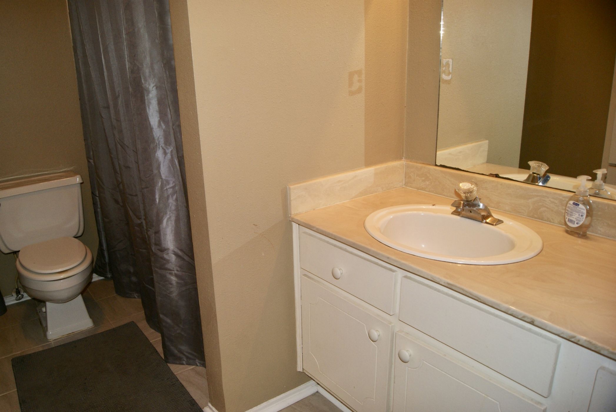 Master bath with tub & shower Master bath with tub & shower