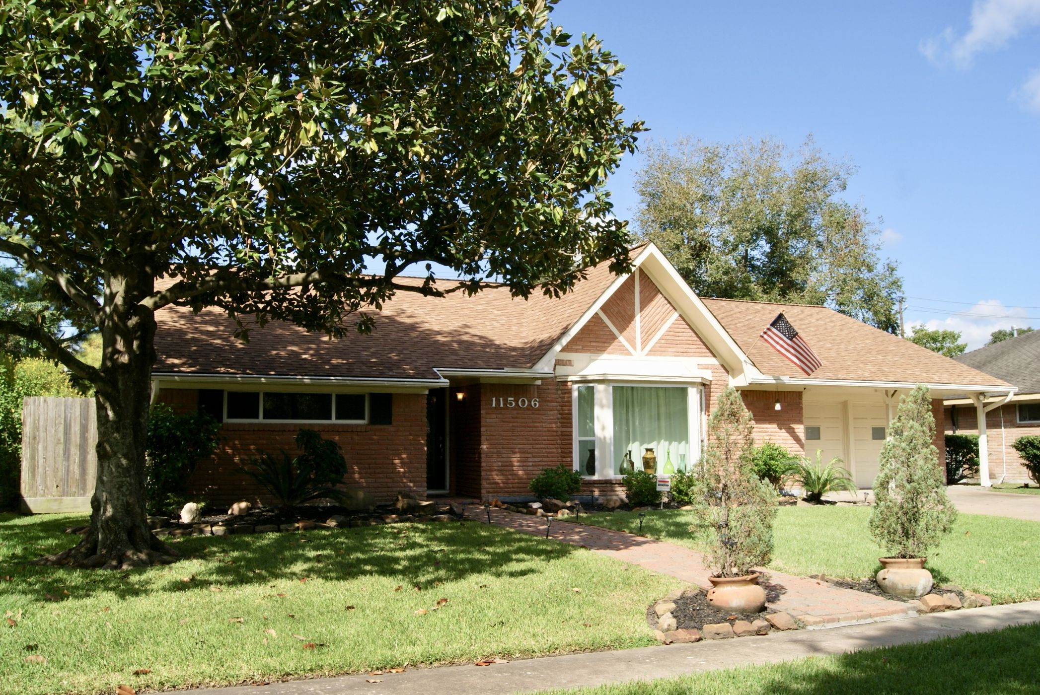 Houston Home, TX Real Estate Listing