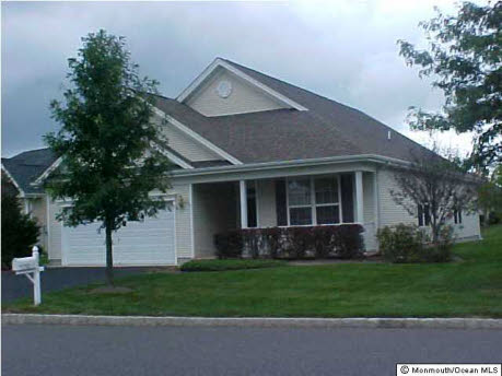 101 HUNTINGTON DR