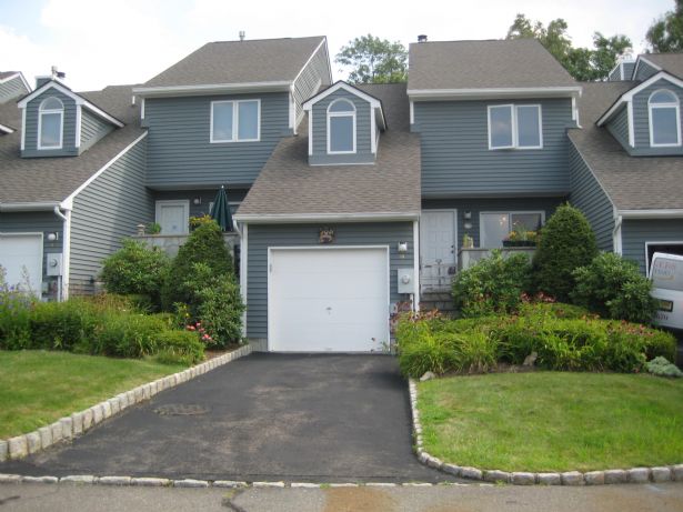 18 Currey Lane