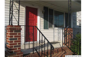 215 Mechanic St