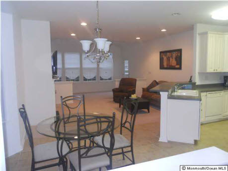 45 CROMWELL LN