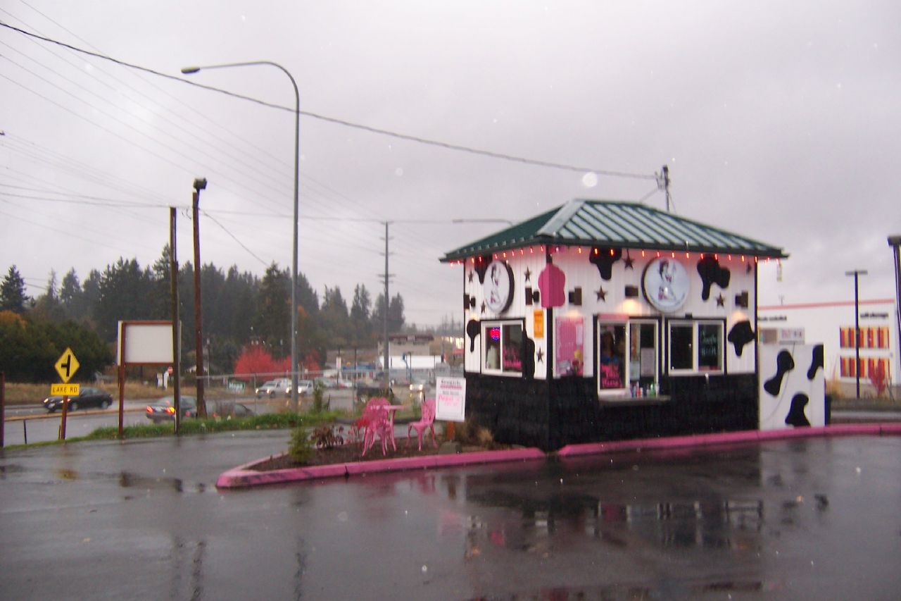 Lynnwood Espresso Stand For Sale 14523 Highway 99, Lynnwood WA