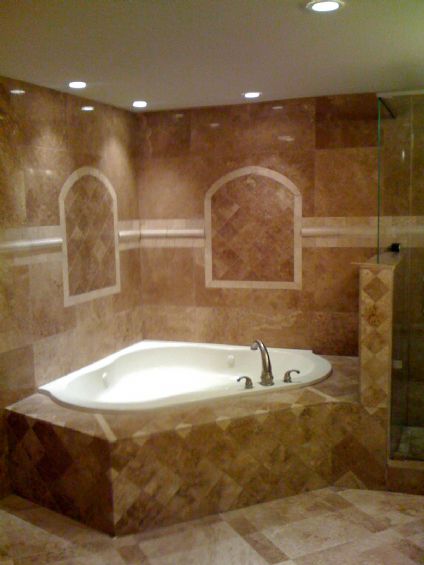 Unit B Master Bathroom