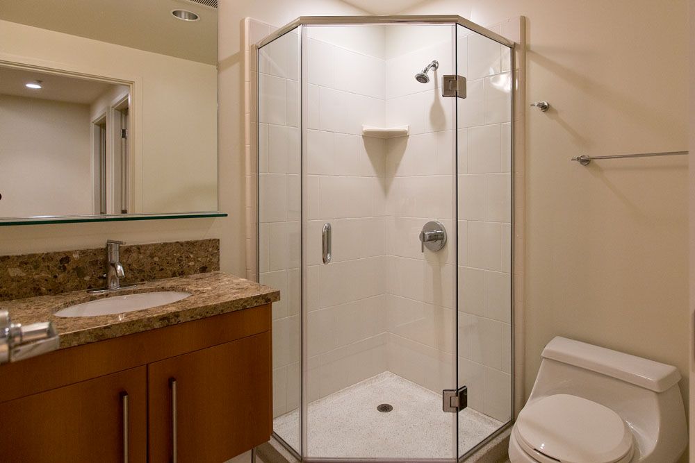 Convenient guest bath in upper hallway