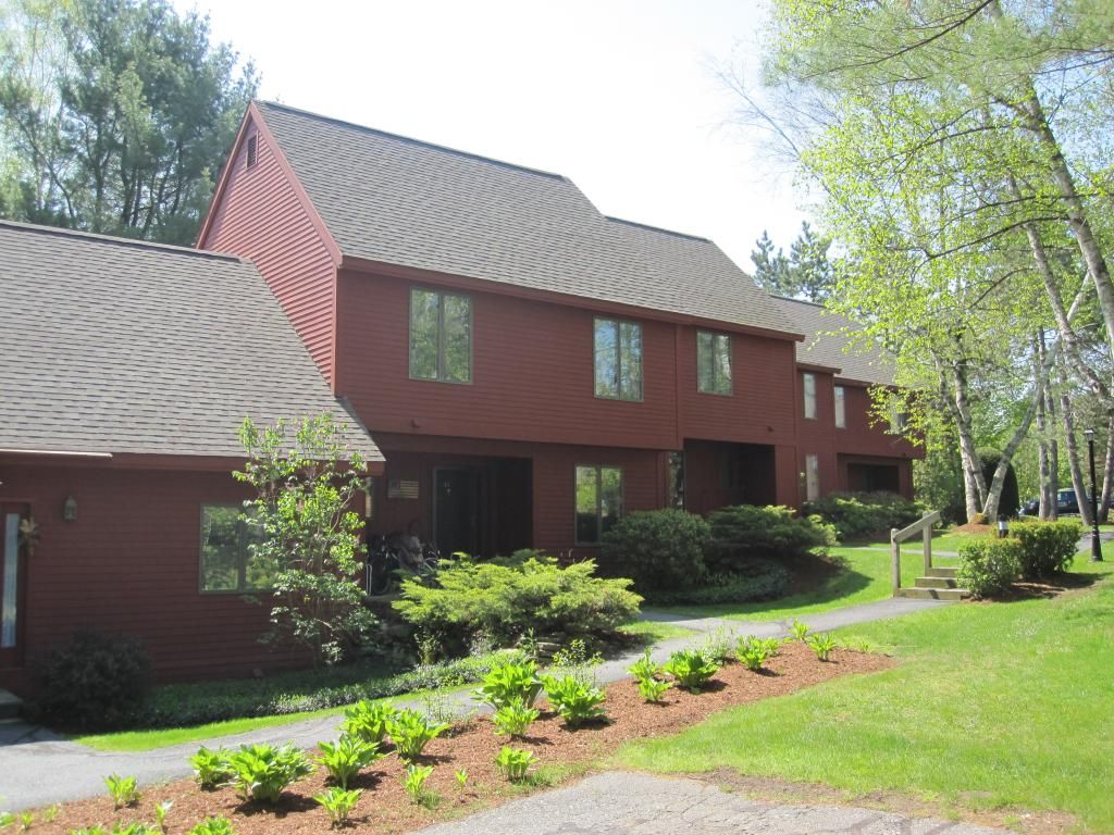 Gorgeous Sunlight Filled End Unit Condo In The Desirable Salt Box Community 203 Lyman Batcheller Rd Quechee Vt