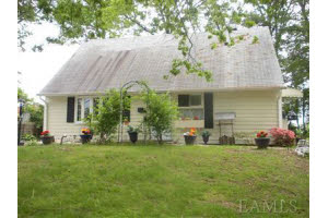 Yonkers Home, NY Real Estate Listing
