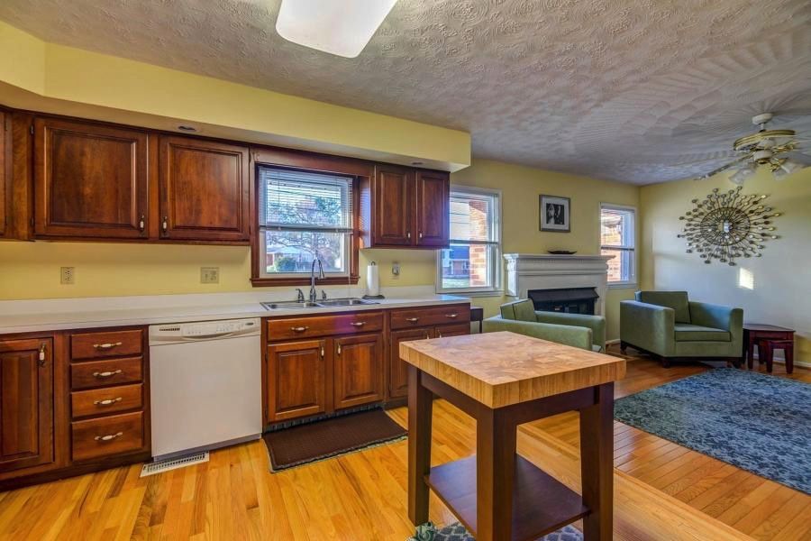 Tammy Rickman Old Colony Realty