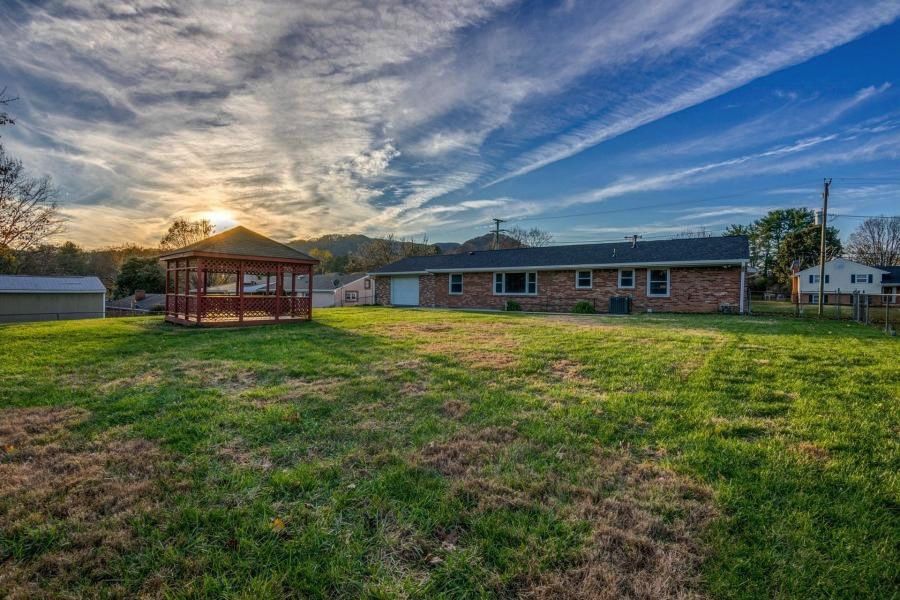 Tammy Rickman Old Colony Realty