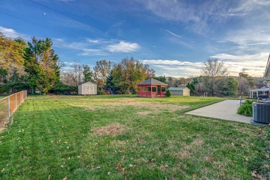 Tammy Rickman Old Colony Realty