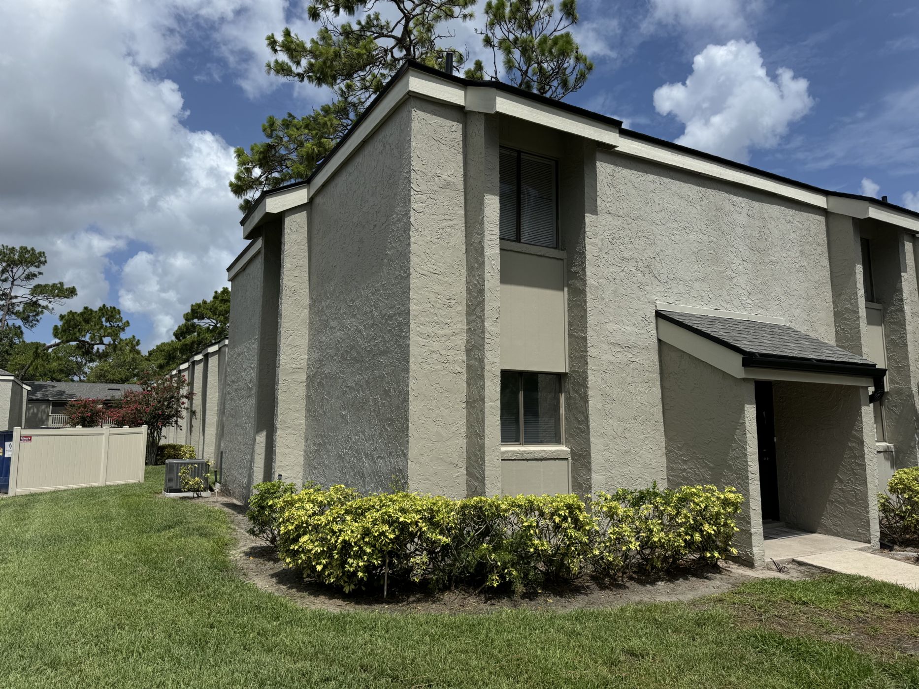 Longwood Home, FL Real Estate Listing