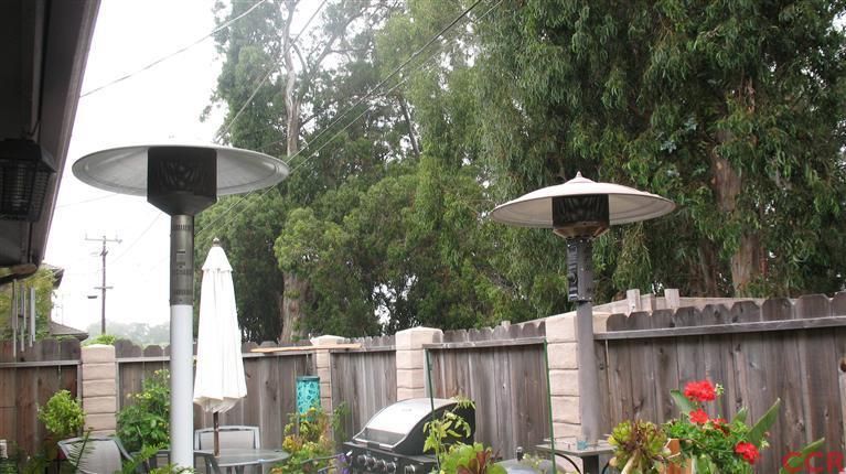 Patio for outdoor dining & bbq Patio for outdoor dining & bbq