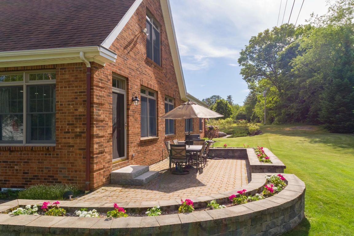 Roxanne York Real Estate