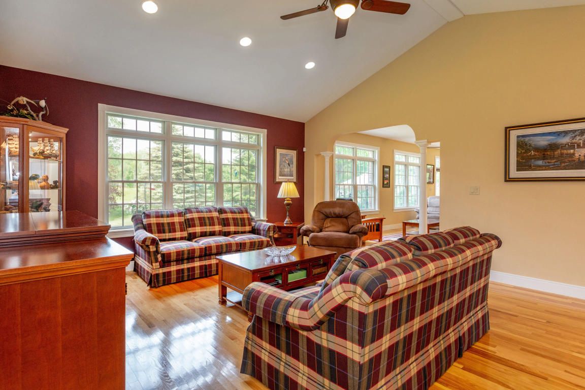 Roxanne York Real Estate