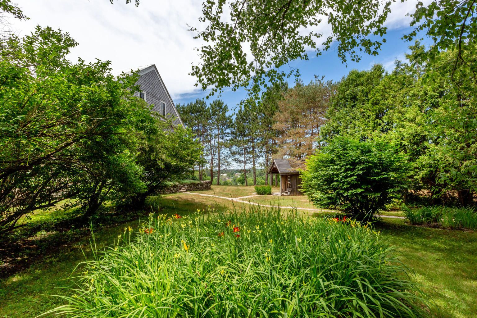 Roxanne York Real Estate