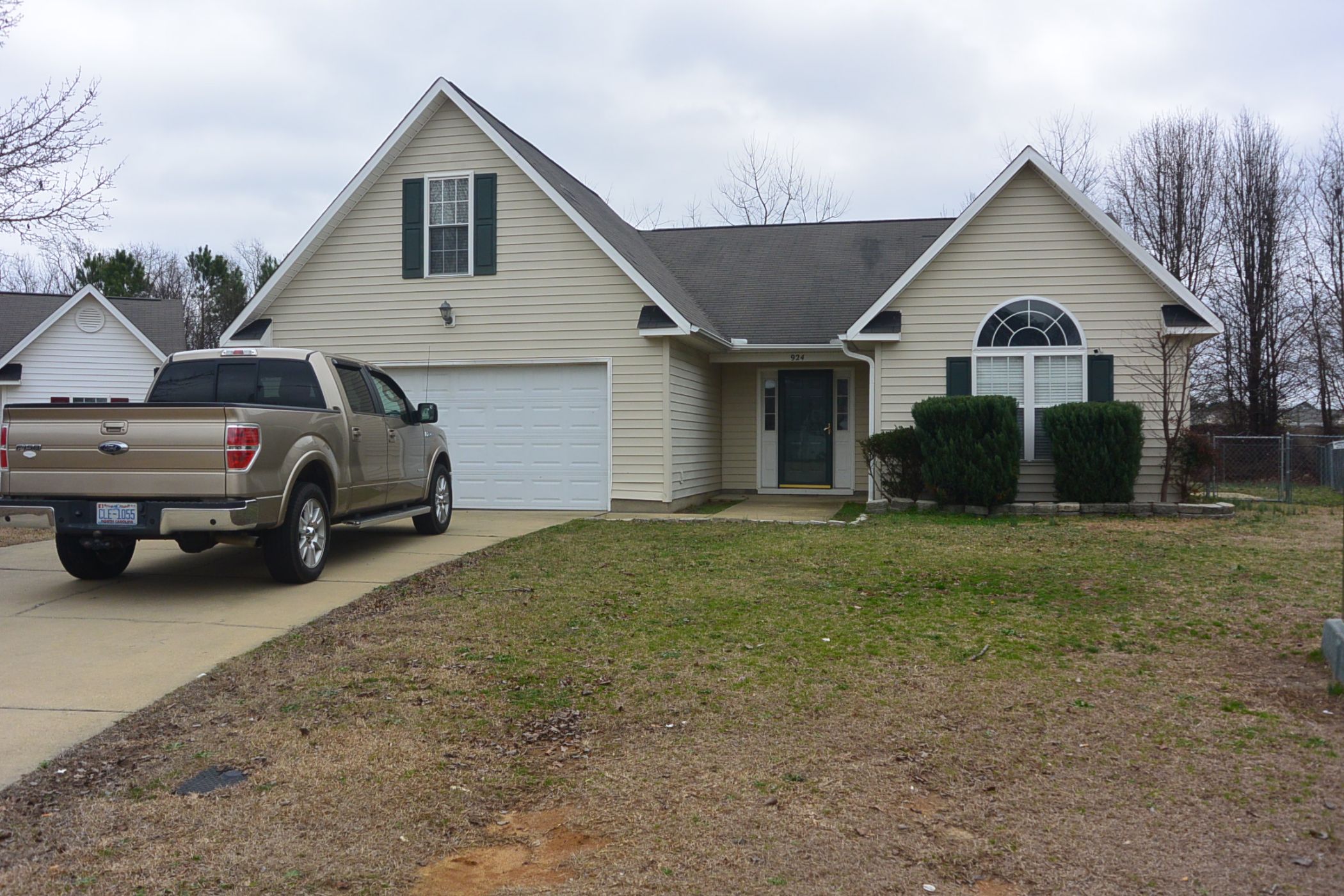 3 Bedroom 2 Bath With Bonus Room 995 924 Mourning Dove Place 
