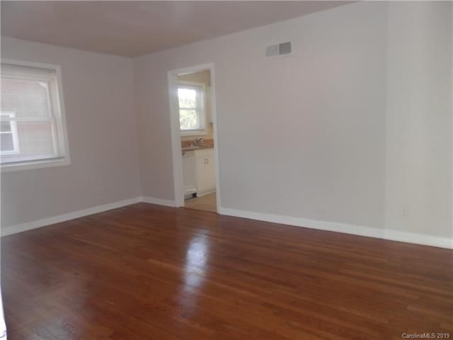 Dining Area Dining Area