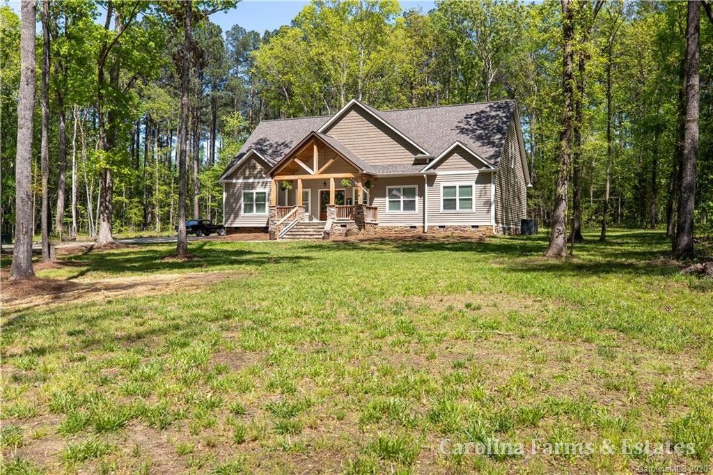 Homes and Farms with Land for Sale in the York, Rock Hill, Clover