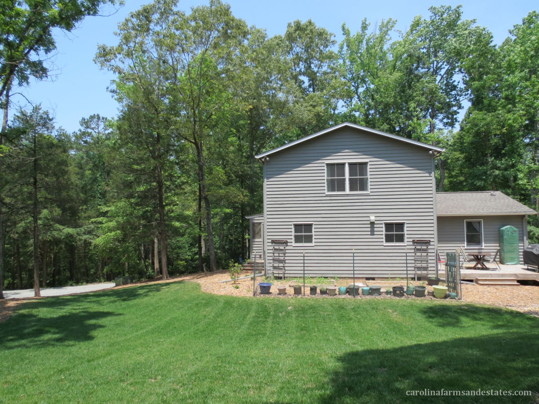 Beautiful open backyard ideal for play, pool, garden and entertaining!