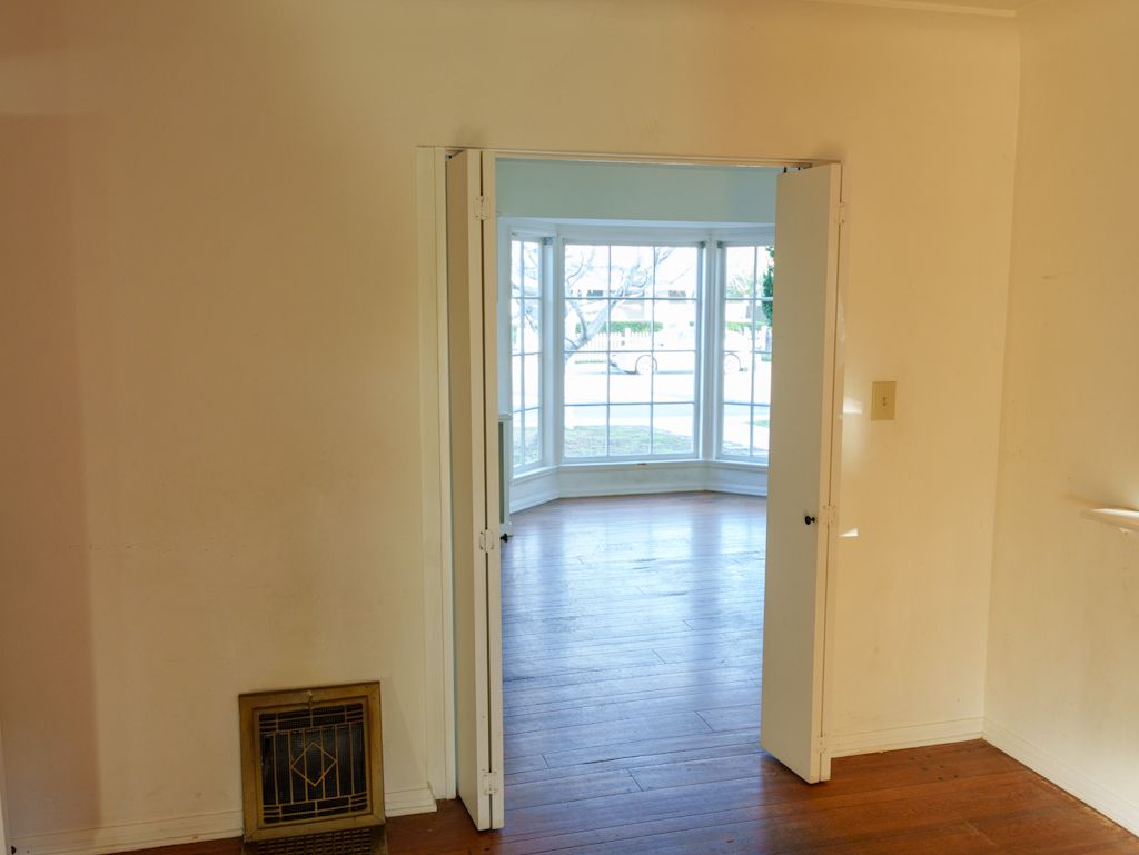 Living Room peering into Formal Livingroomn