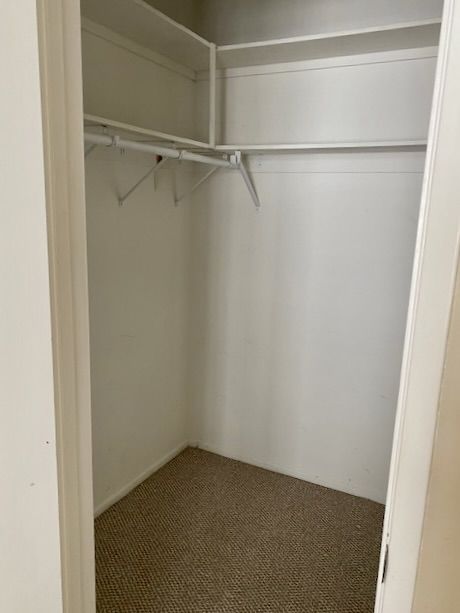 2nd bedroom Closet