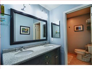 Master Dressing Area Master Dressing Area