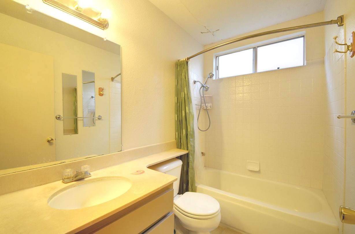 Bathroom | 6908 Sessions Dr Bathroom | 6908 Sessions Dr