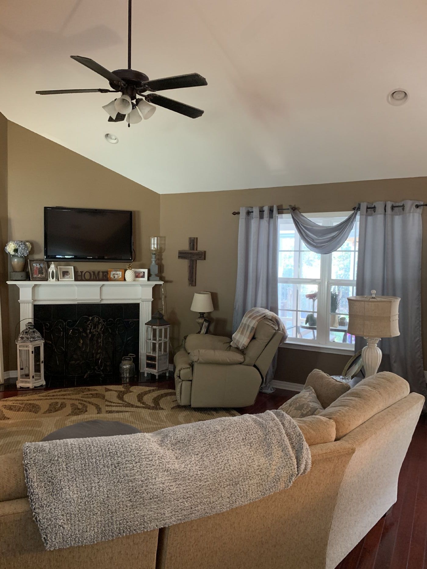 Residential Real Estate Listings