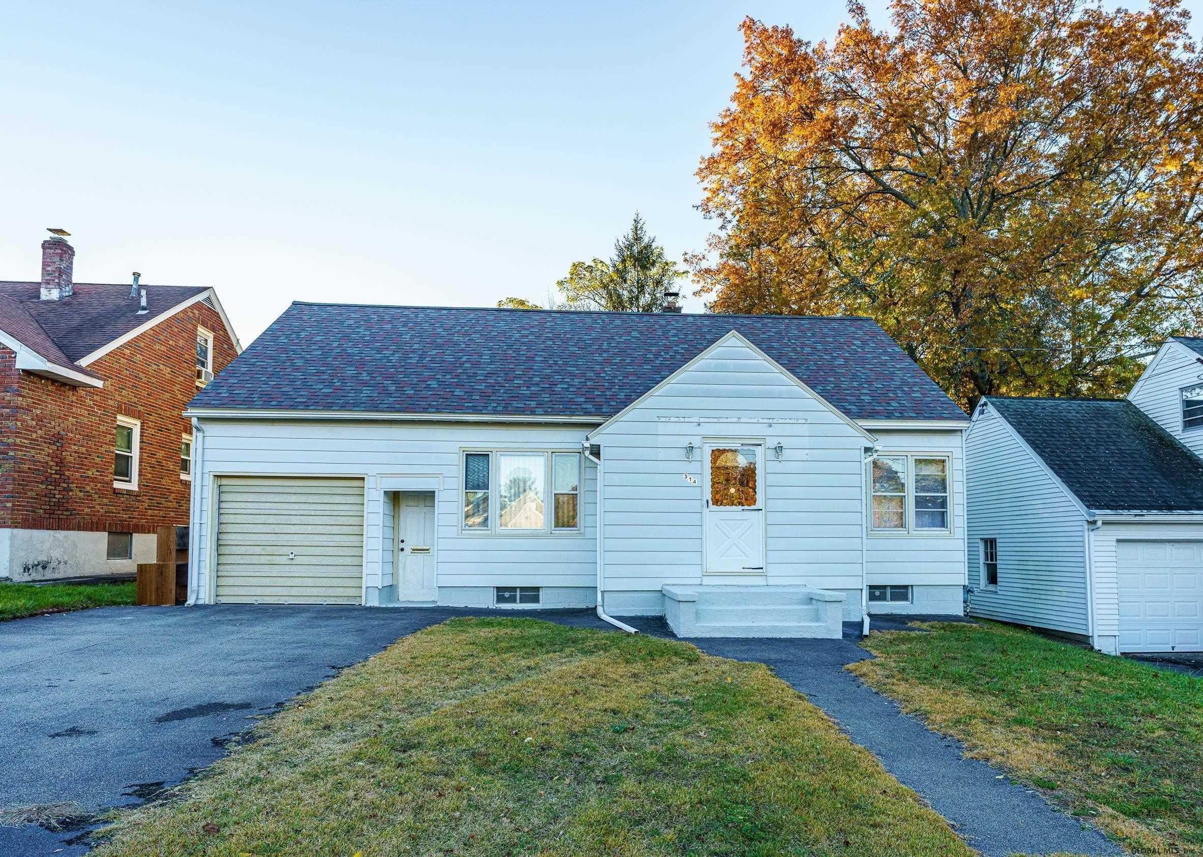 Schenectady Home, NY Real Estate Listing