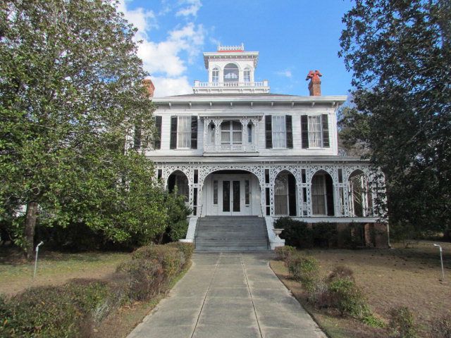 Eufaula Home, AL Real Estate Listing