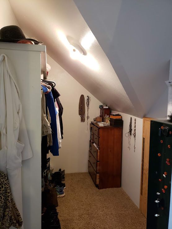 Her walk in Closet Her walk in Closet