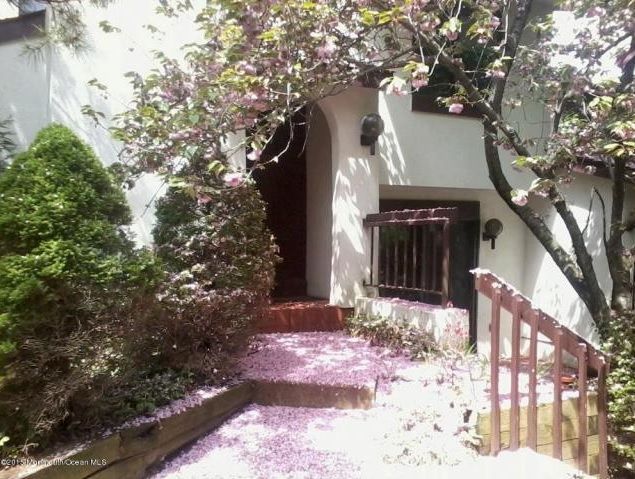Red Bank Home, NJ Real Estate Listing