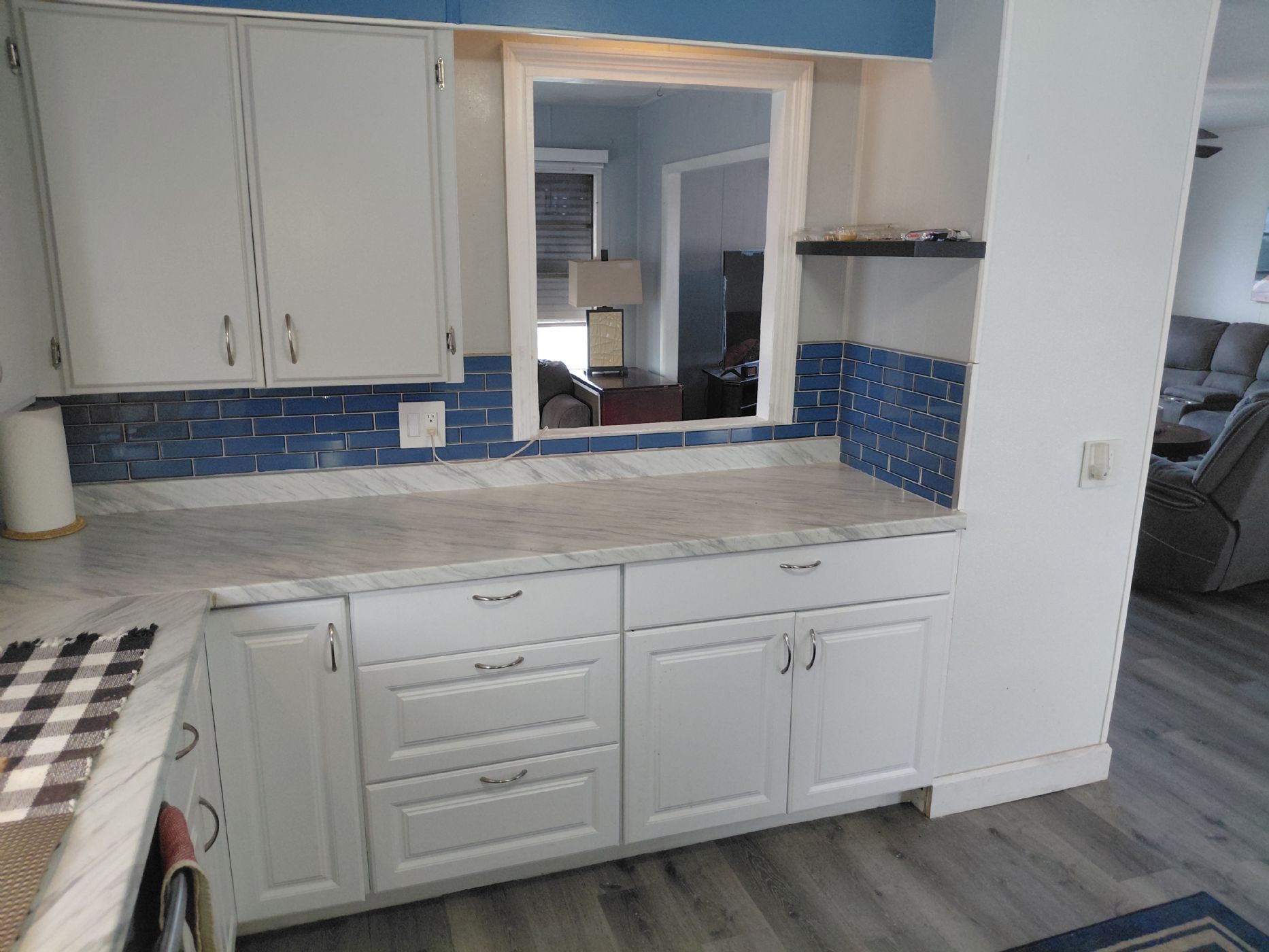 Kitchen Pass-thru Kitchen Pass-thru