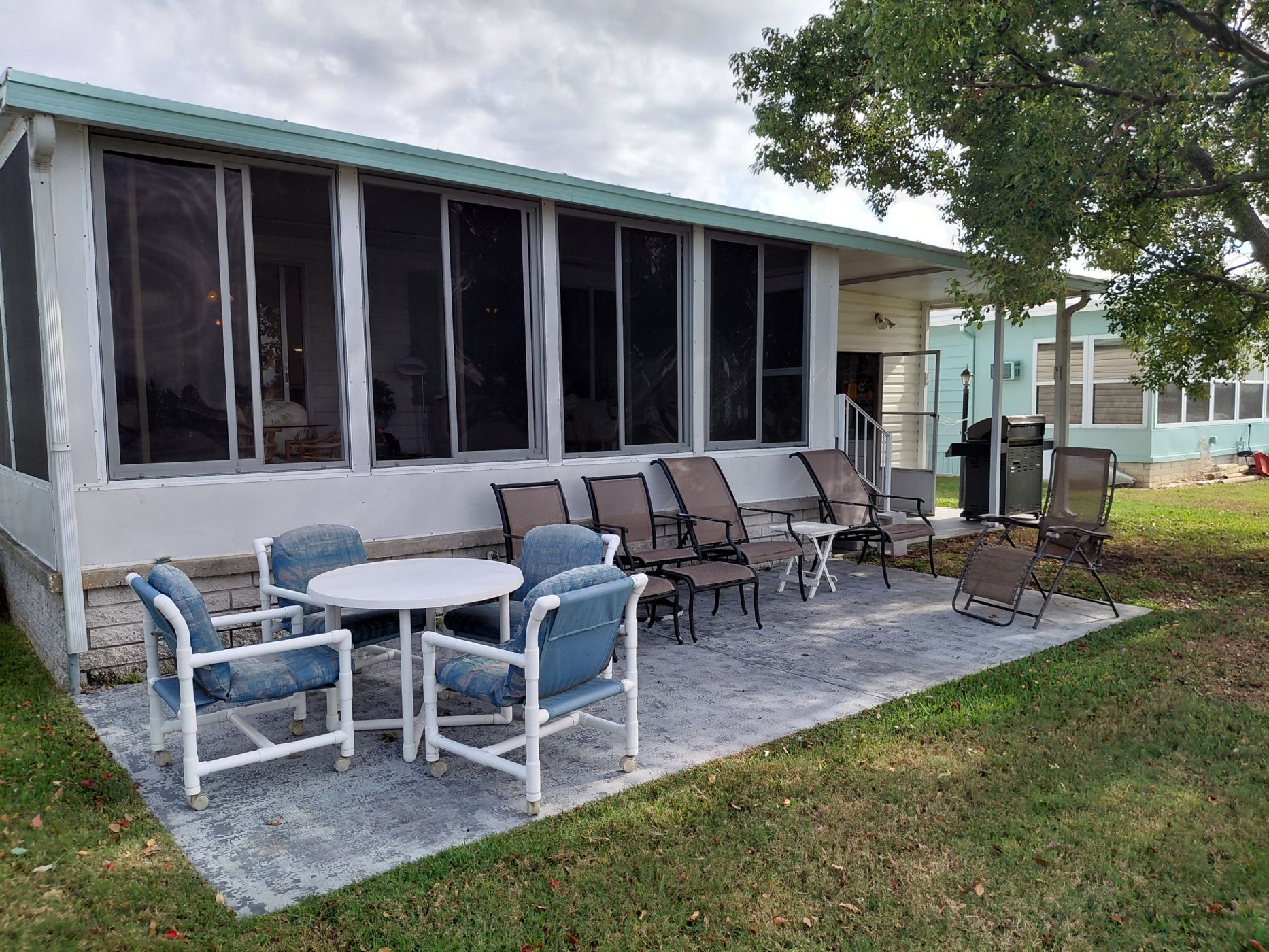 Rear Patio Rear Patio