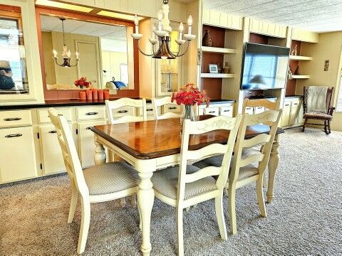 spacious dining room/built-in hutch spacious dining room/built-in hutch