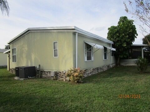 southeast corner view