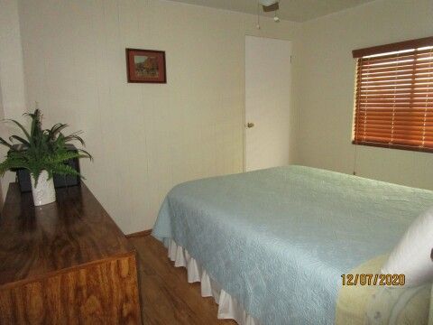 guest bedroom, walk-in closet