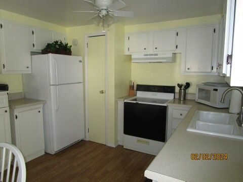 refrigerator, pantry, range, sink