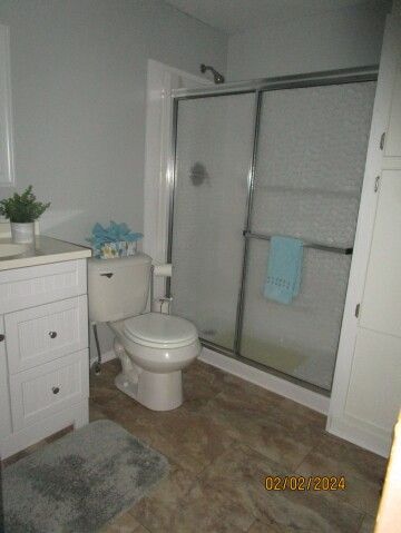 remodeled bath, WI shower