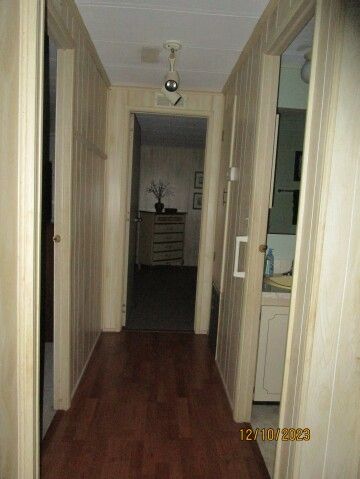 hall to bedrooms & baths