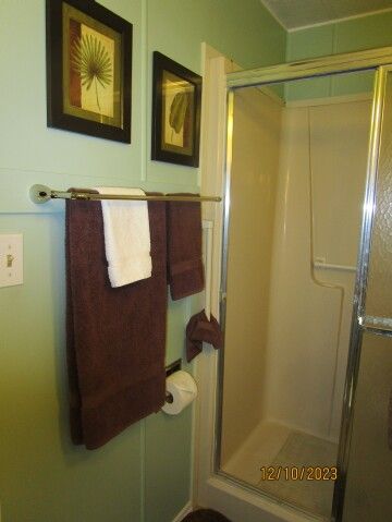 master WI shower/ glass doors