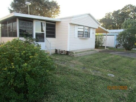 angle view, northeast corner