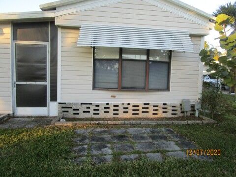 rear view faces south