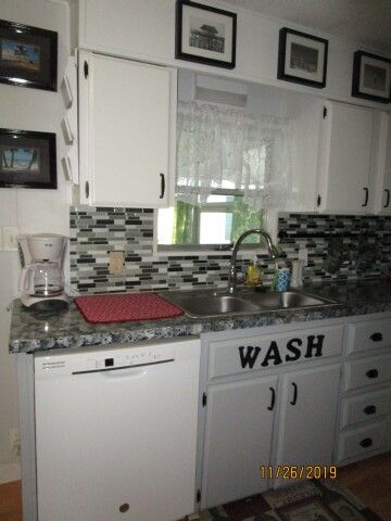 dishwasher, window over sinks