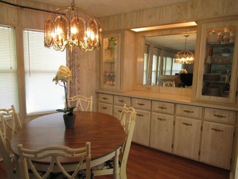 dining hutch, table/4 chairs