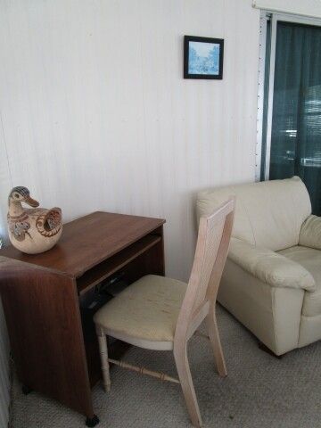 FL room corner desk area